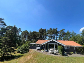 Sommerhus med vandudsigt, Bogø By